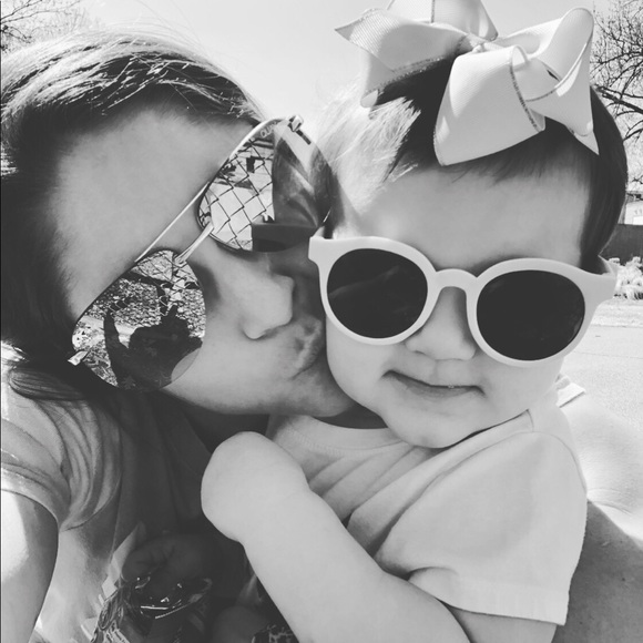 Meet your Posher, Hailey - Picture 2 of 5